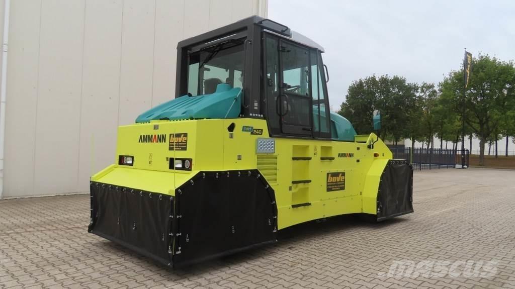 Ammann ART 240 Rodillos sobre neumáticos