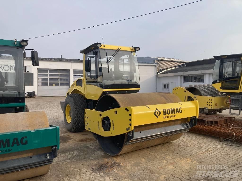 Bomag BW 211 DH-5 Compactadores de suelo