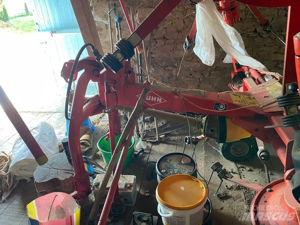 Kuhn GF 5001 MH Rastrillos y henificadores