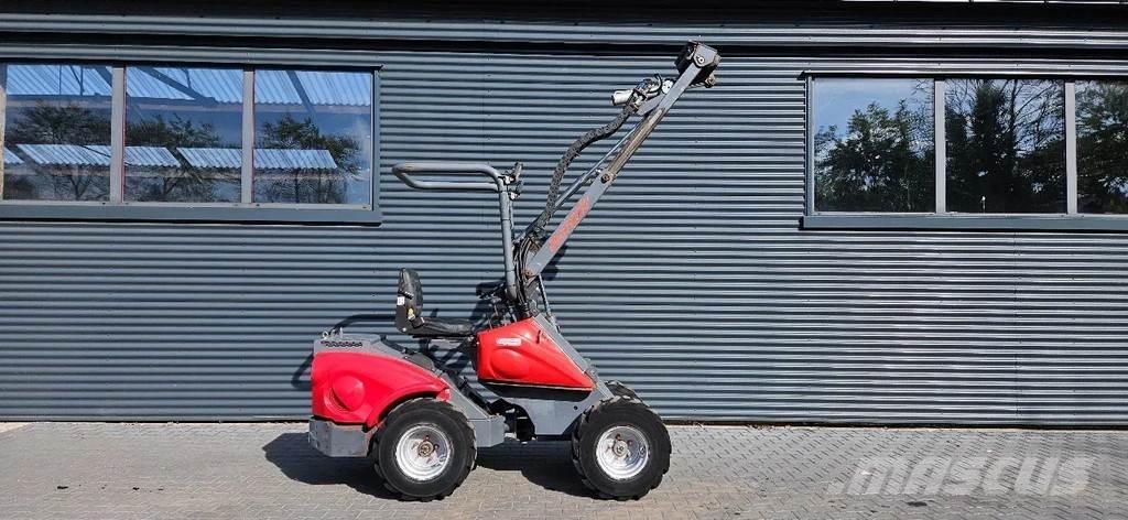 Multione A700 D Palas cargadoras