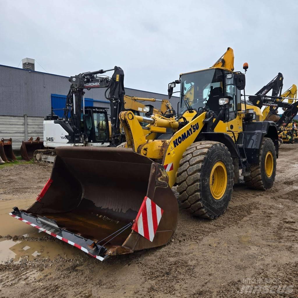 Komatsu WA320-8 Cargadoras sobre ruedas