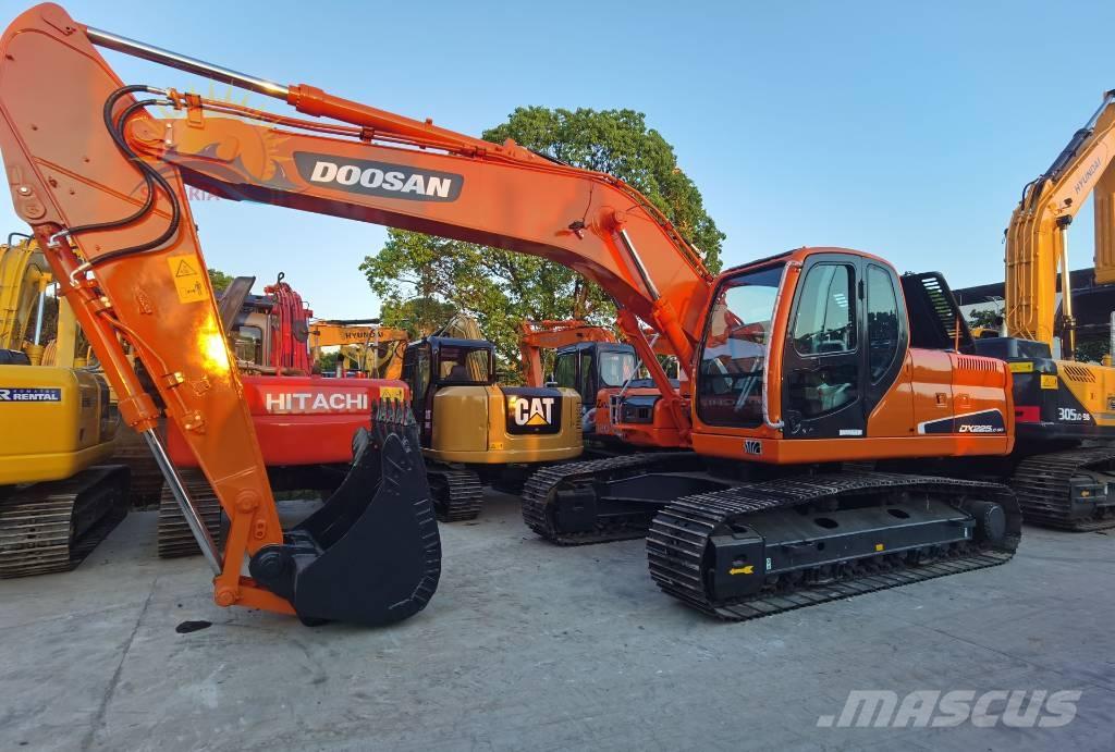 Doosan DX 225 LC Excavadoras de cadenas