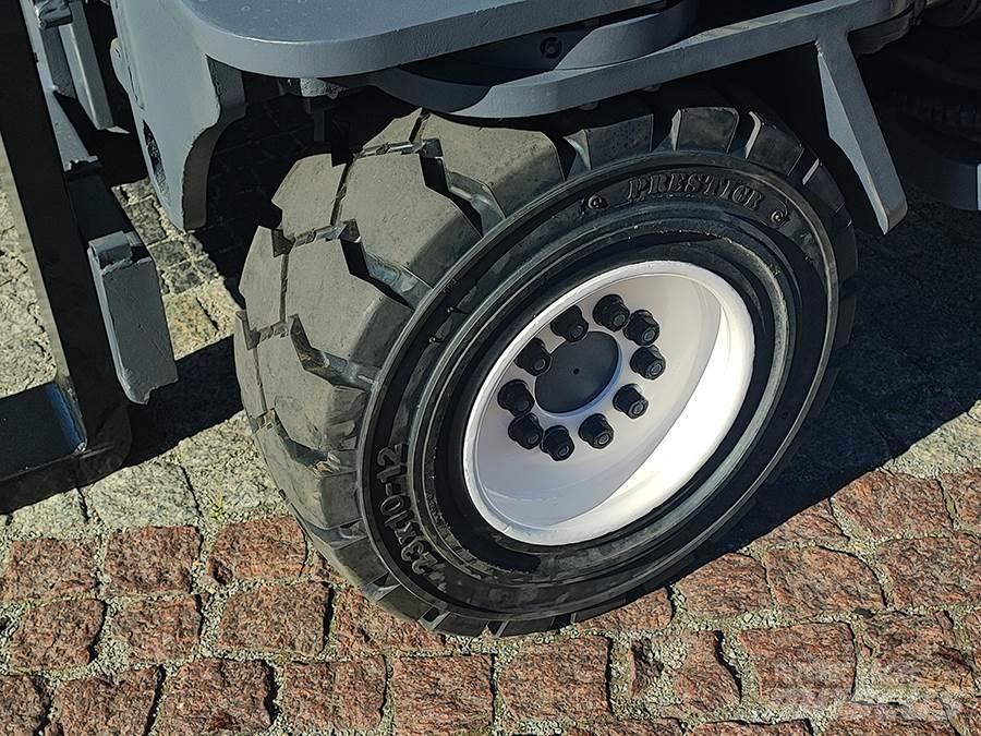 Combilift C5000XL 4 vías o cuatro caminos