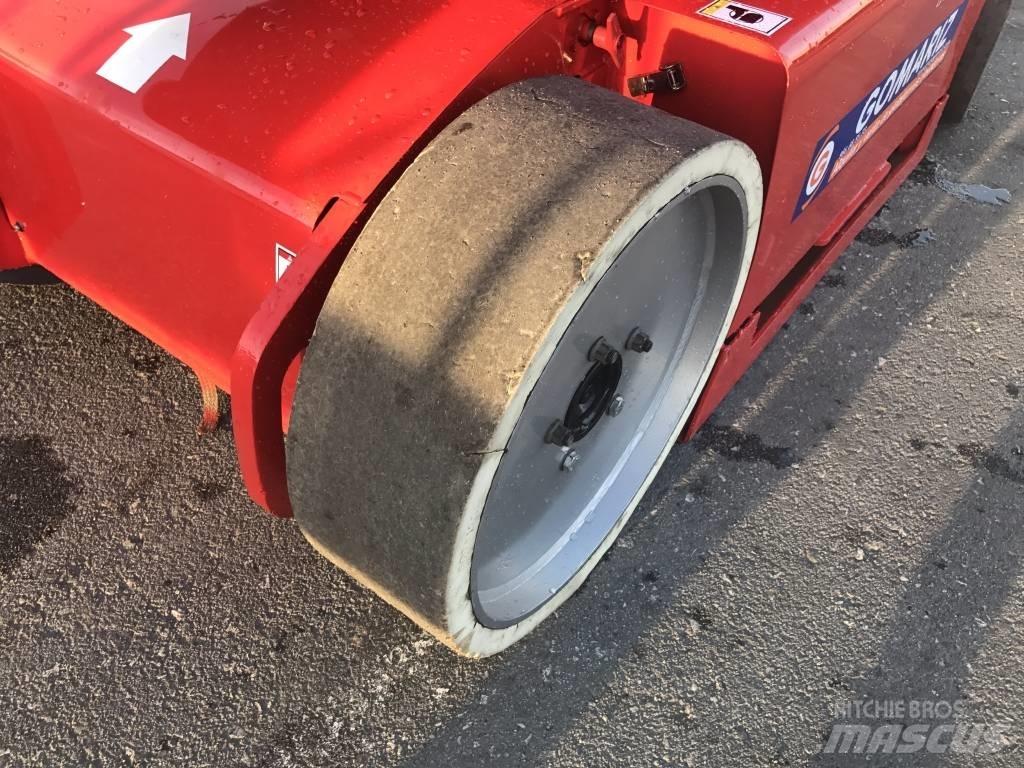 Manitou 120 AET J Plataforma de trabajo articulada