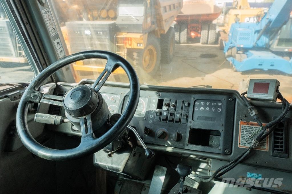CAT 777 D Dúmpers rígidos
