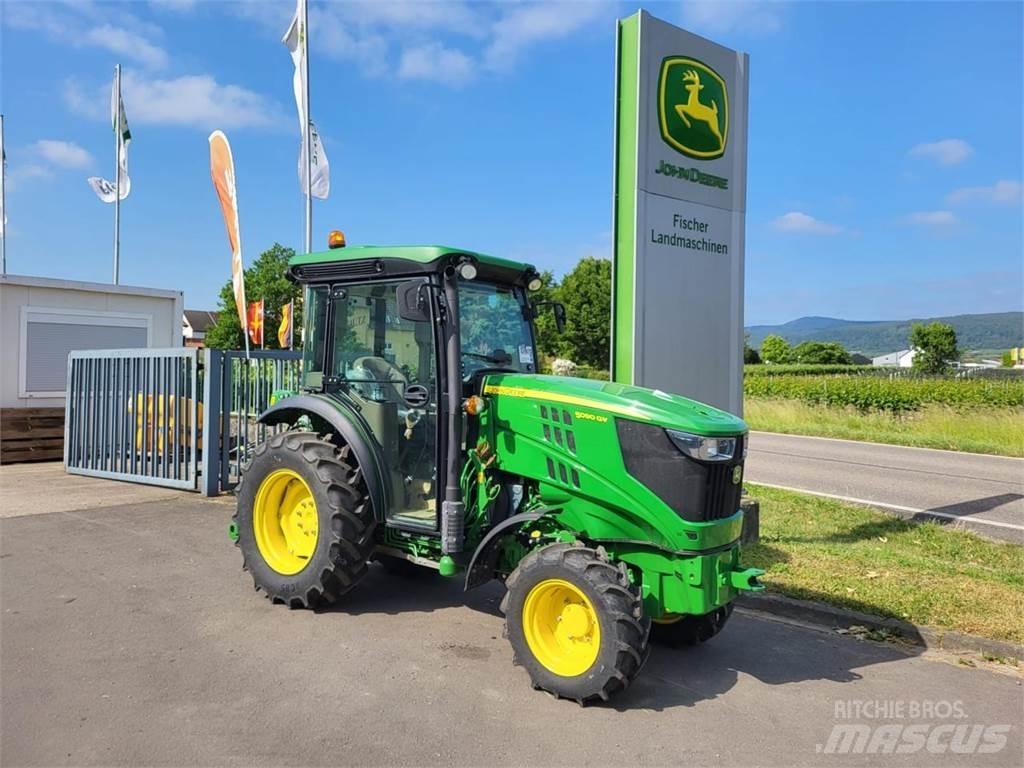 John Deere 5090GV Tractores