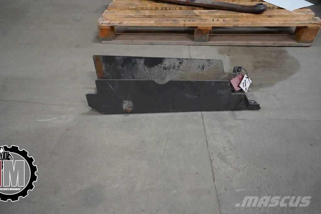 Valtra A 83 HT Skydd Chasis y suspención