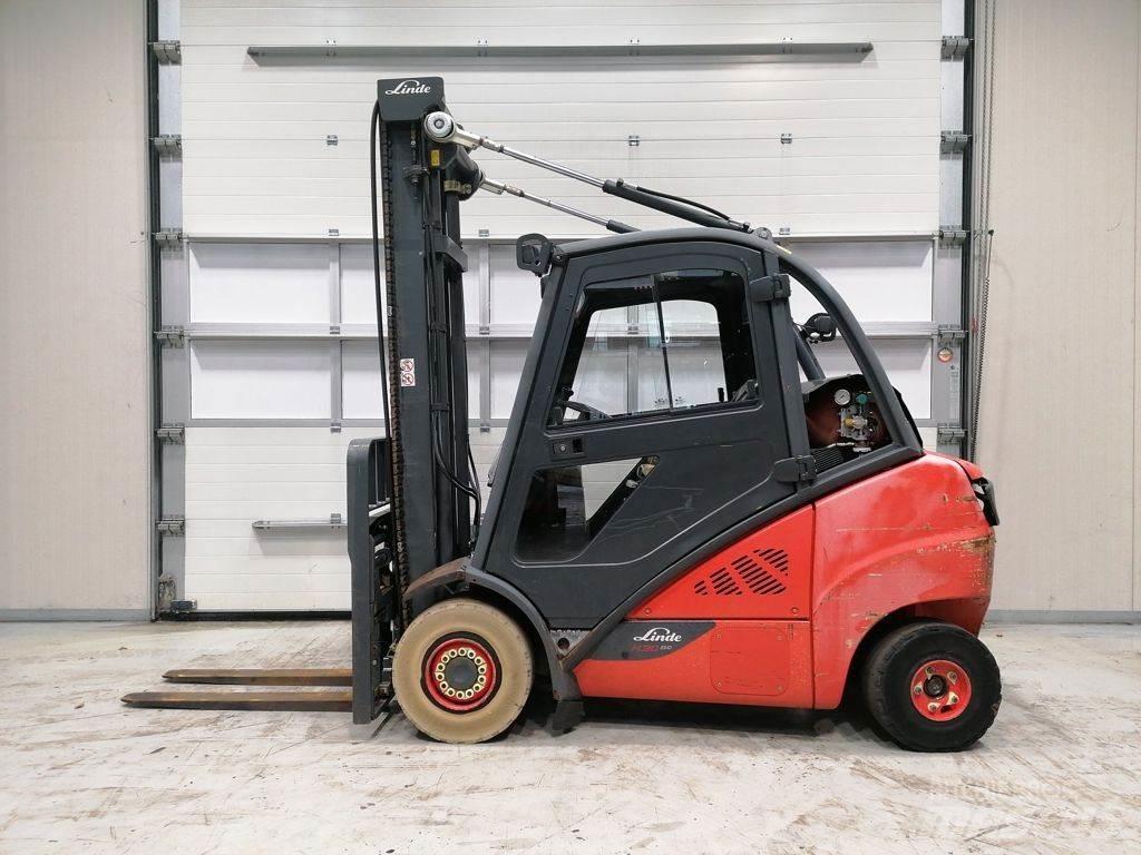 Linde H30TCNG-02 Carretillas LPG