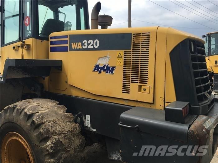 Komatsu WA 320-3 Cargadoras sobre ruedas