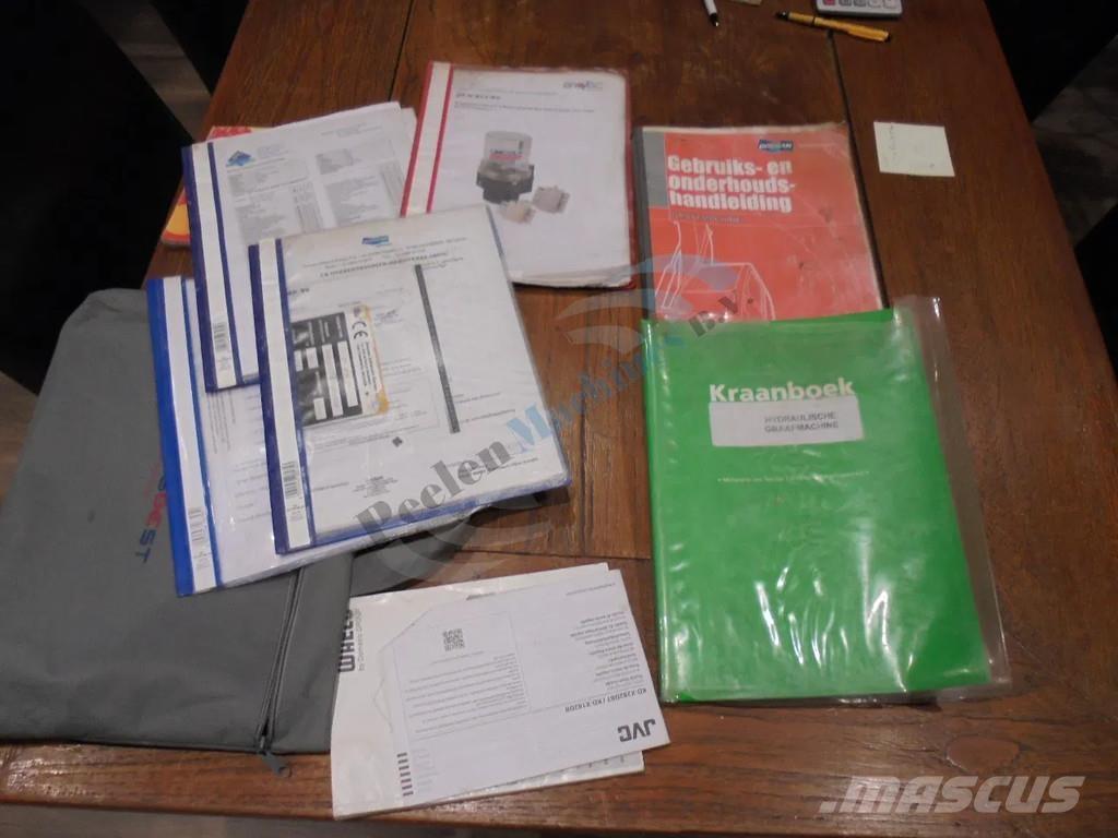 Doosan DX 255 LC Excavadoras de cadenas