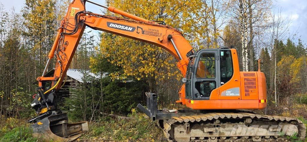 Doosan DX 235 LCR Excavadoras de cadenas