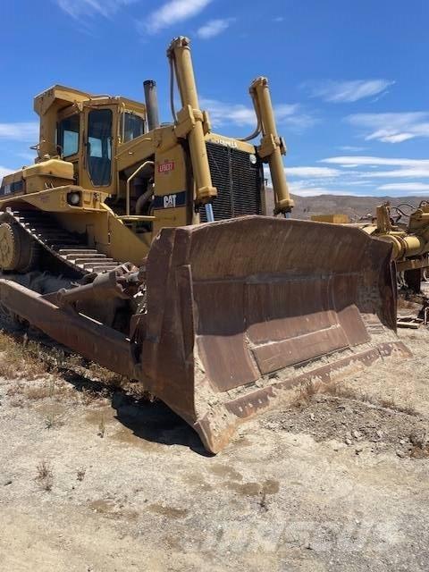 CAT D 9 L Buldozer sobre oruga