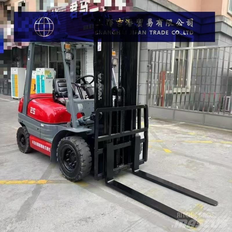 Toyota FD 25 Carretillas diesel