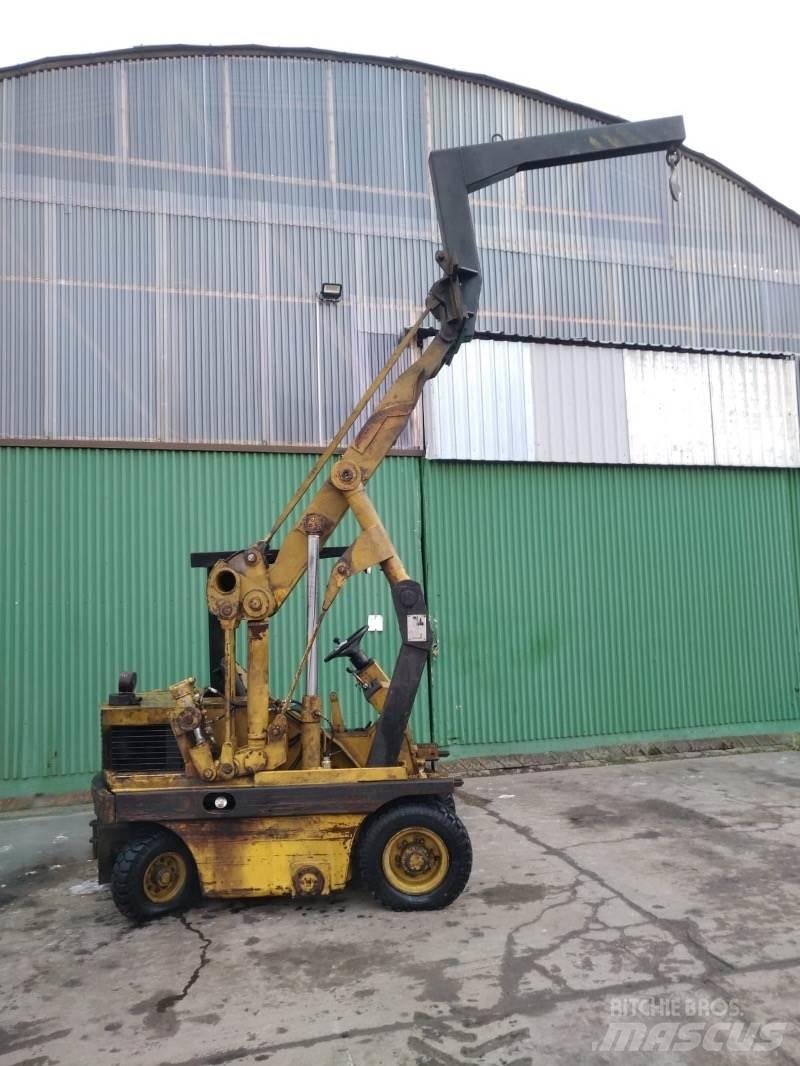 Takraf mit Kranarm Agricultura - Otros