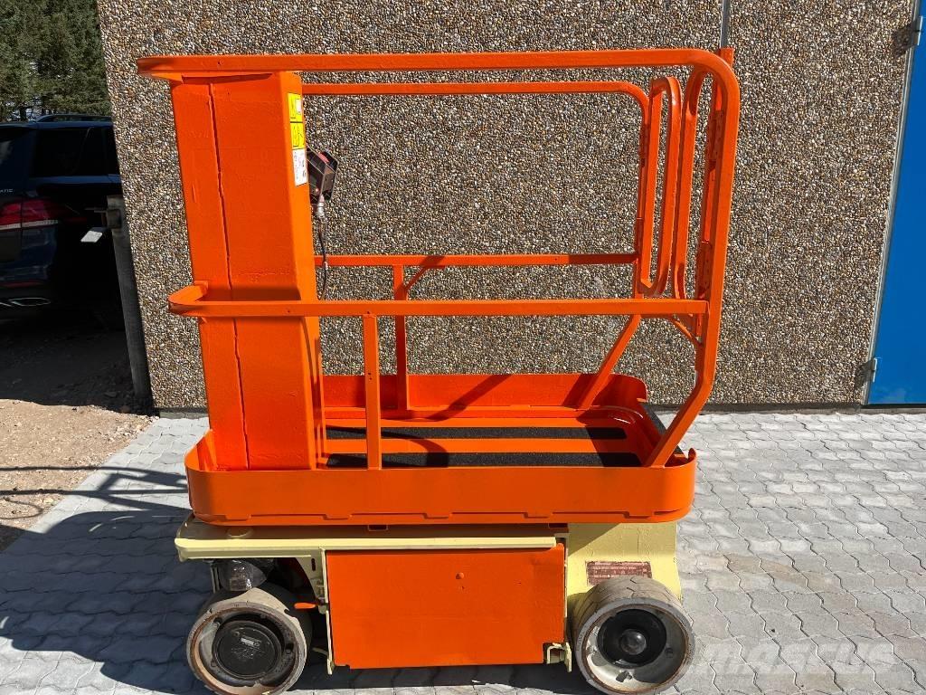 JLG 1230 ES Ascensores de personal y montacargas de acceso