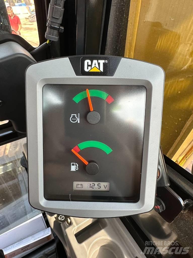 CAT 2024 CAT 305.5 Mini excavadoras < 7t
