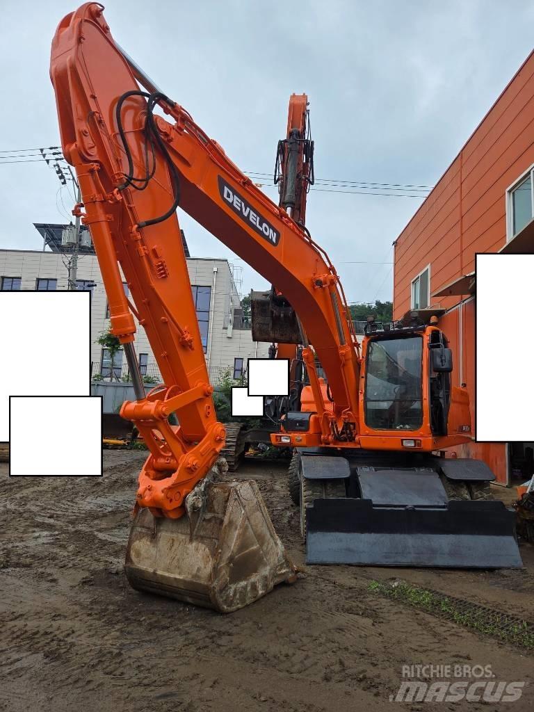 Doosan DX 210 W Excavadoras de ruedas
