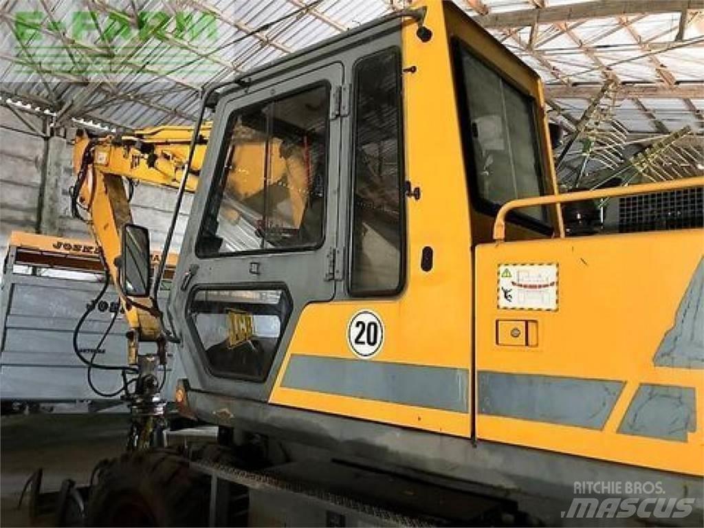 JCB js 130 w Excavadoras de ruedas