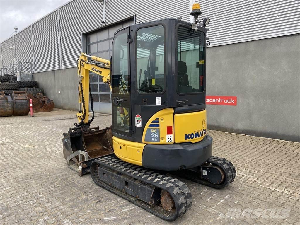 Komatsu PC26MR-3 Excavadoras de ruedas