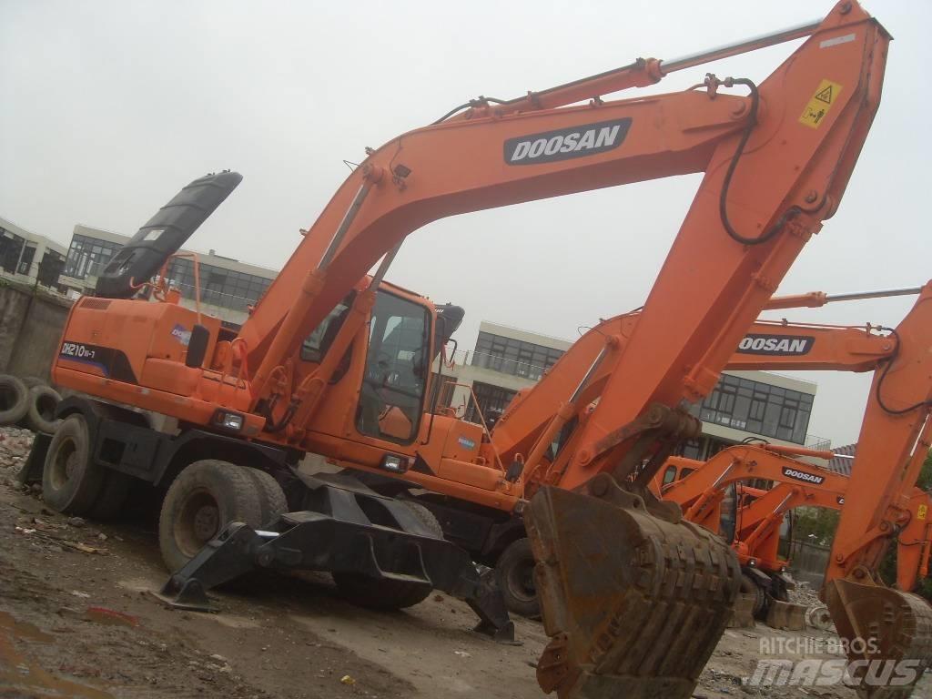 Doosan DH 150 W-7 Excavadoras de ruedas