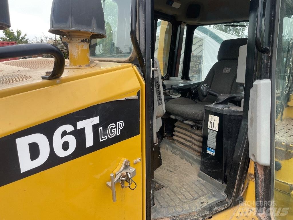 CAT D 6 T LGP Buldozer sobre oruga