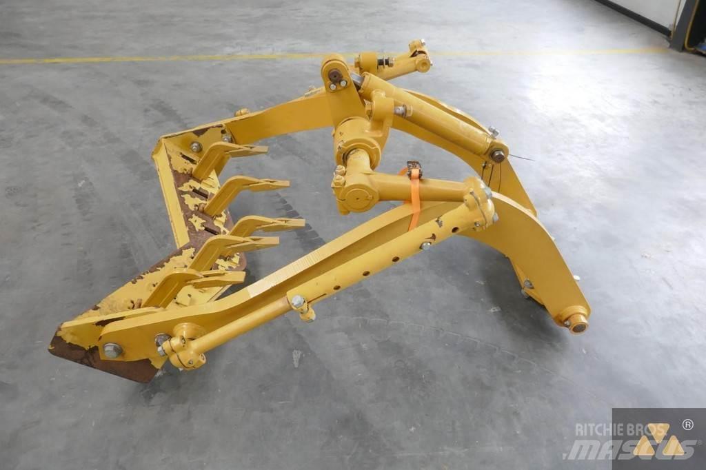 CAT 140M Scarifier Otros componentes