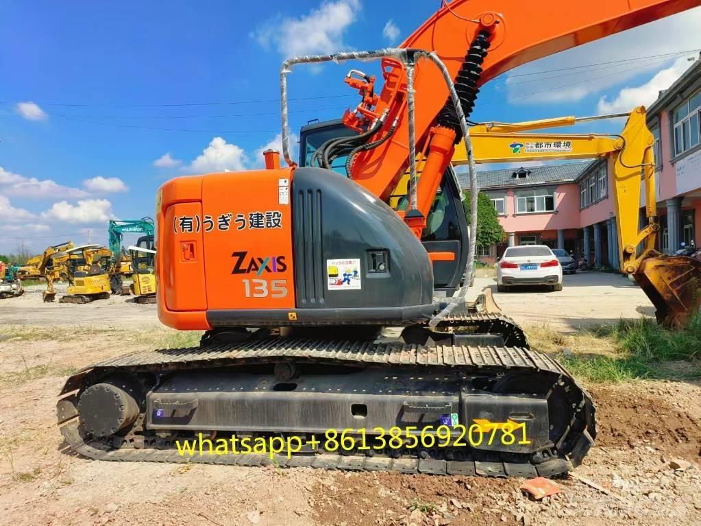 Hitachi ZX 135 US Excavadoras de cadenas