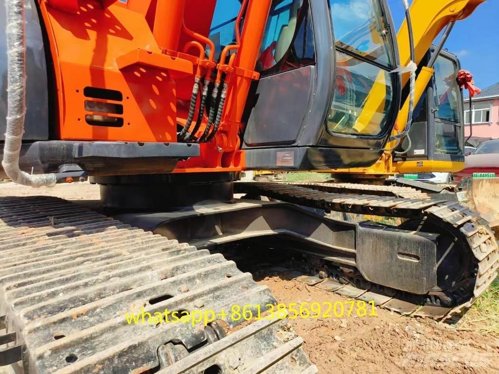 Hitachi ZX 135 US Excavadoras de cadenas