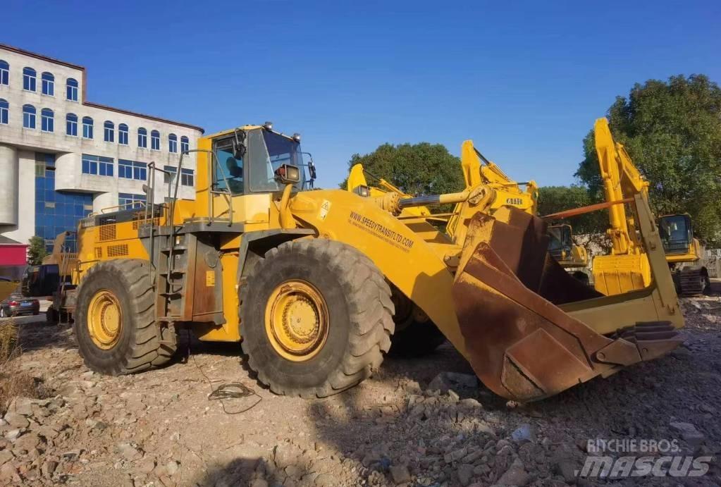 Komatsu WA 600 Cargadoras sobre ruedas