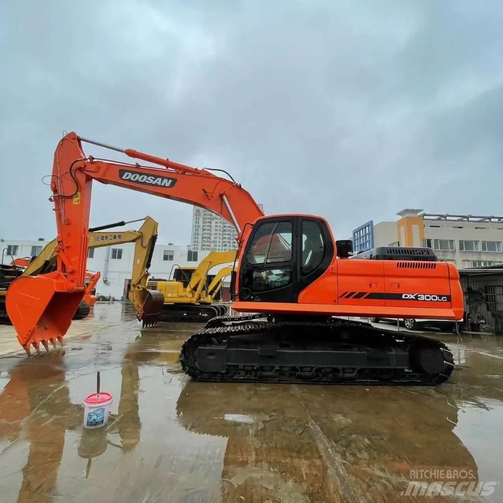Doosan DX 300 LC Mini excavadoras < 7t