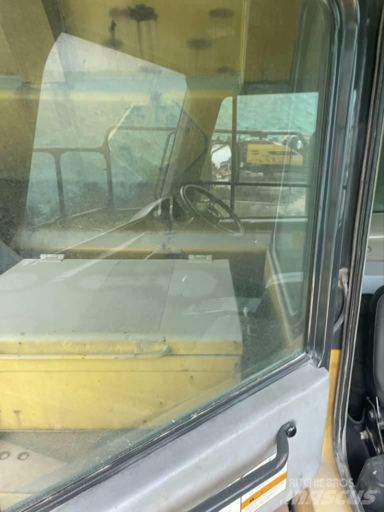 Komatsu HD 605-7 Dúmpers rígidos