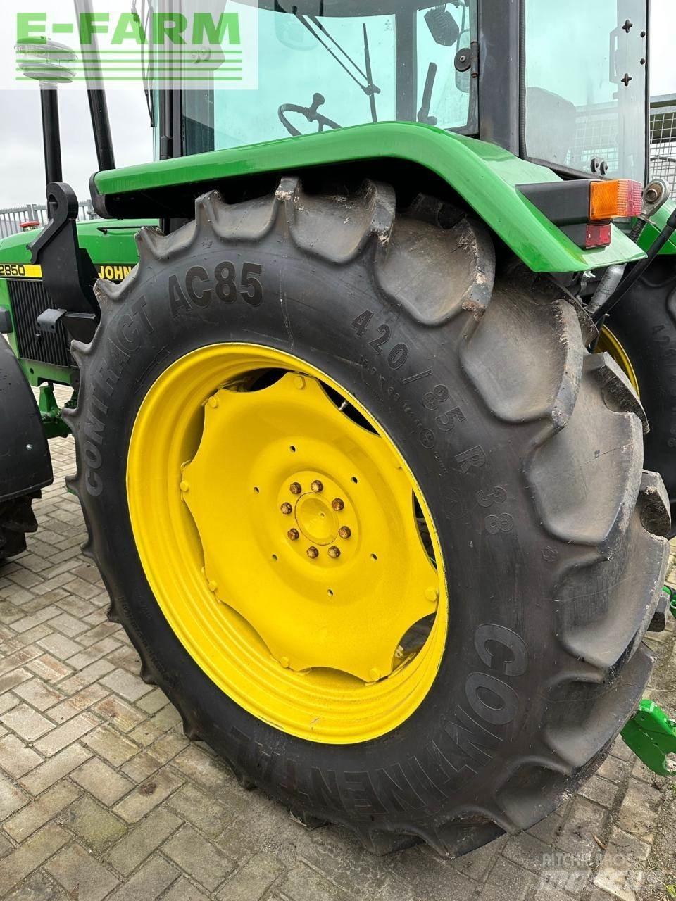 John Deere 2850 Tractores