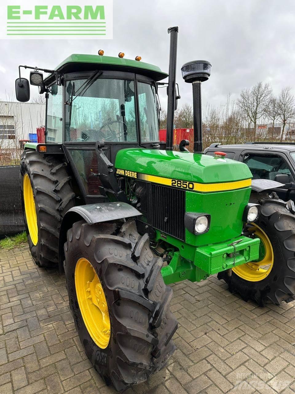 John Deere 2850 Tractores