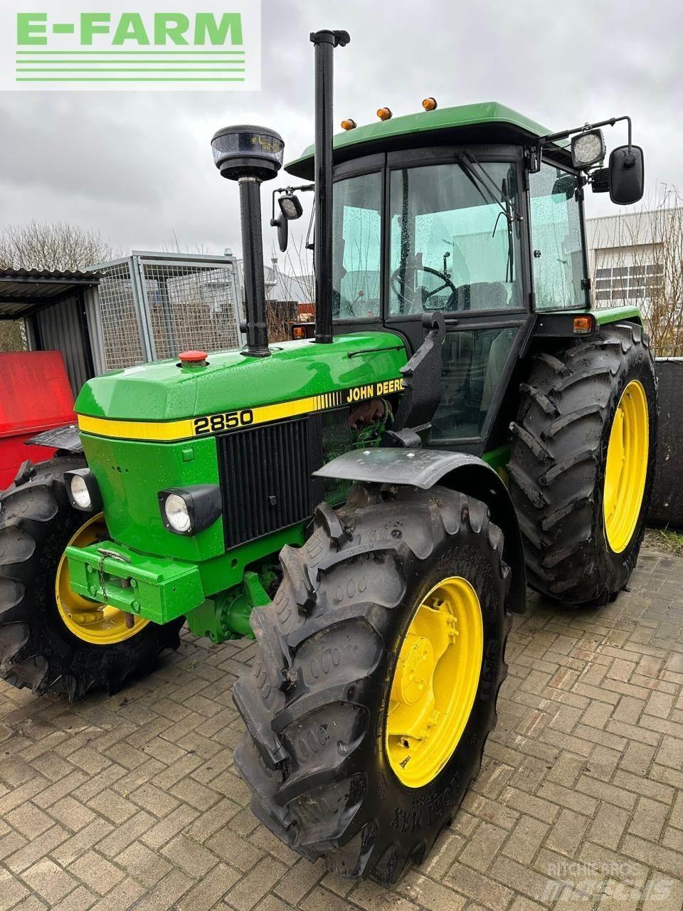 John Deere 2850 Tractores