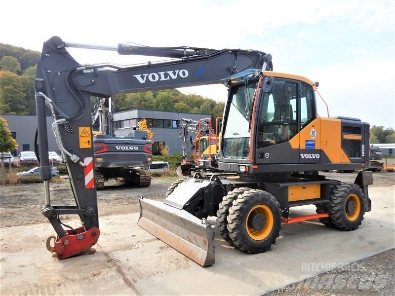 Volvo EW 220 E Excavadoras de ruedas