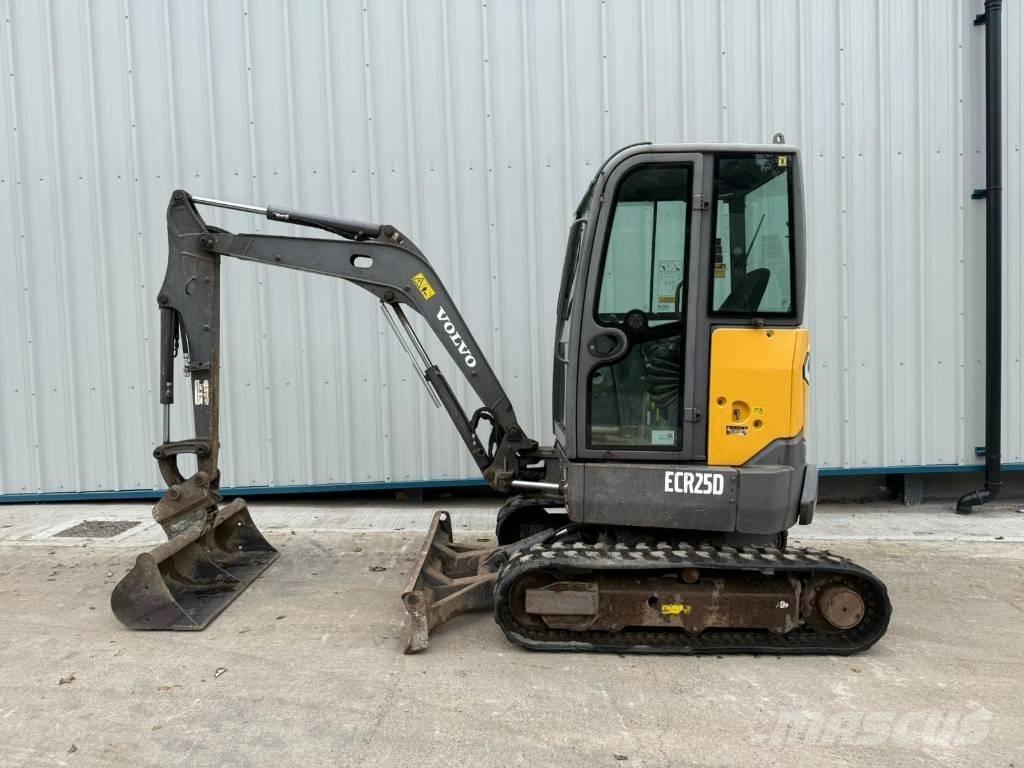Volvo ECR 25 D Mini excavadoras < 7t