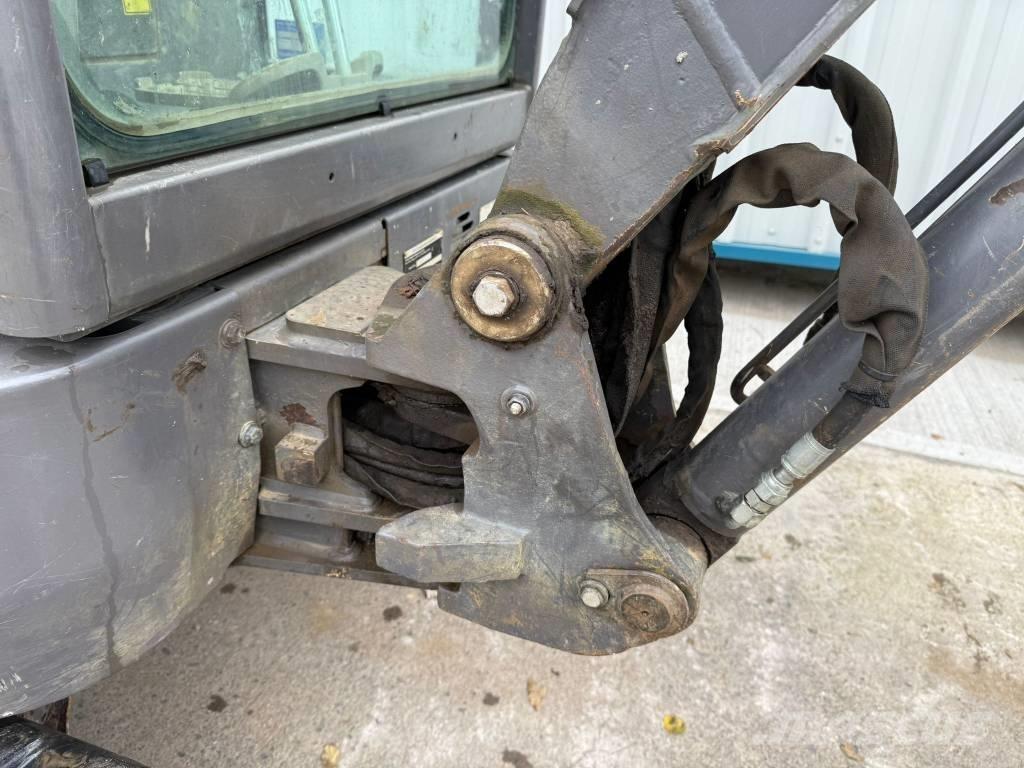 Volvo ECR 25 D Mini excavadoras < 7t
