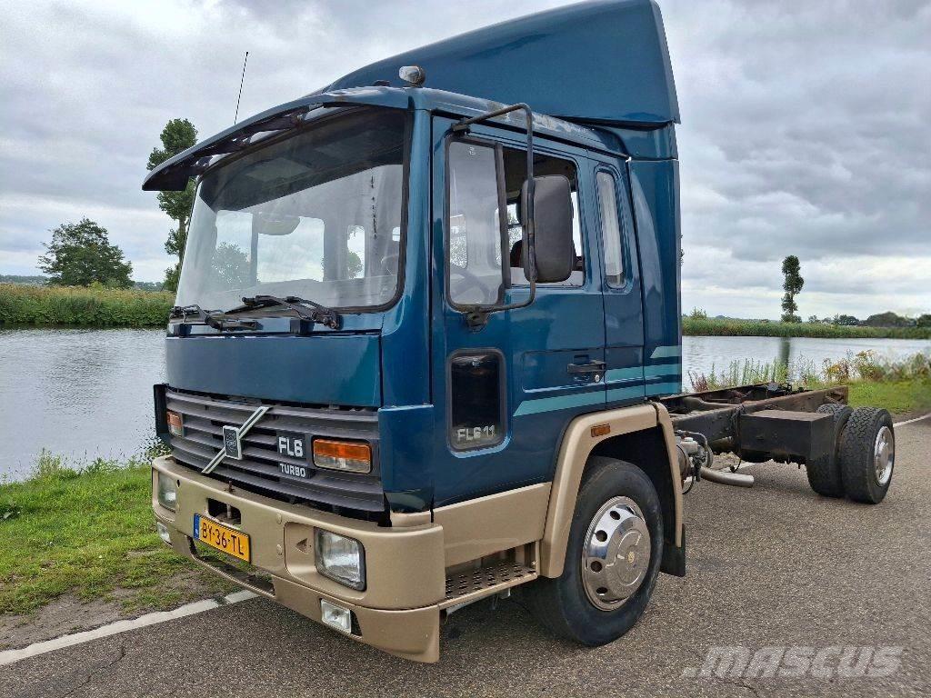 Volvo FL611 Camiones chasis
