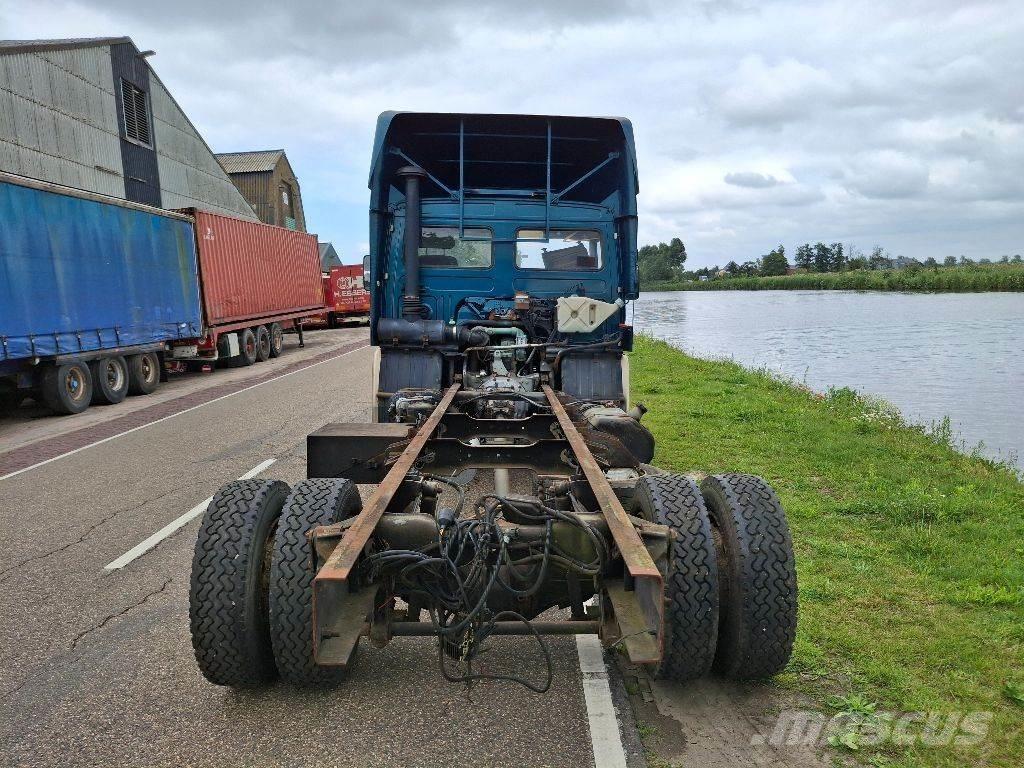 Volvo FL611 Camiones chasis