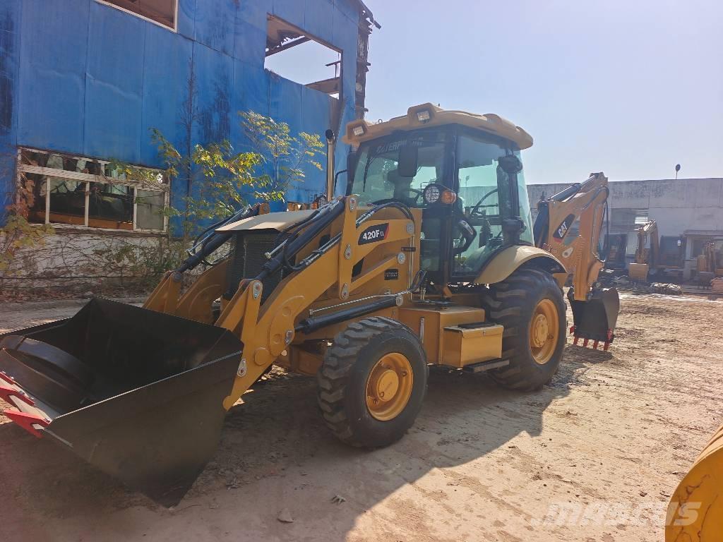 CAT 420F NEW MACHINE Retrocargadoras