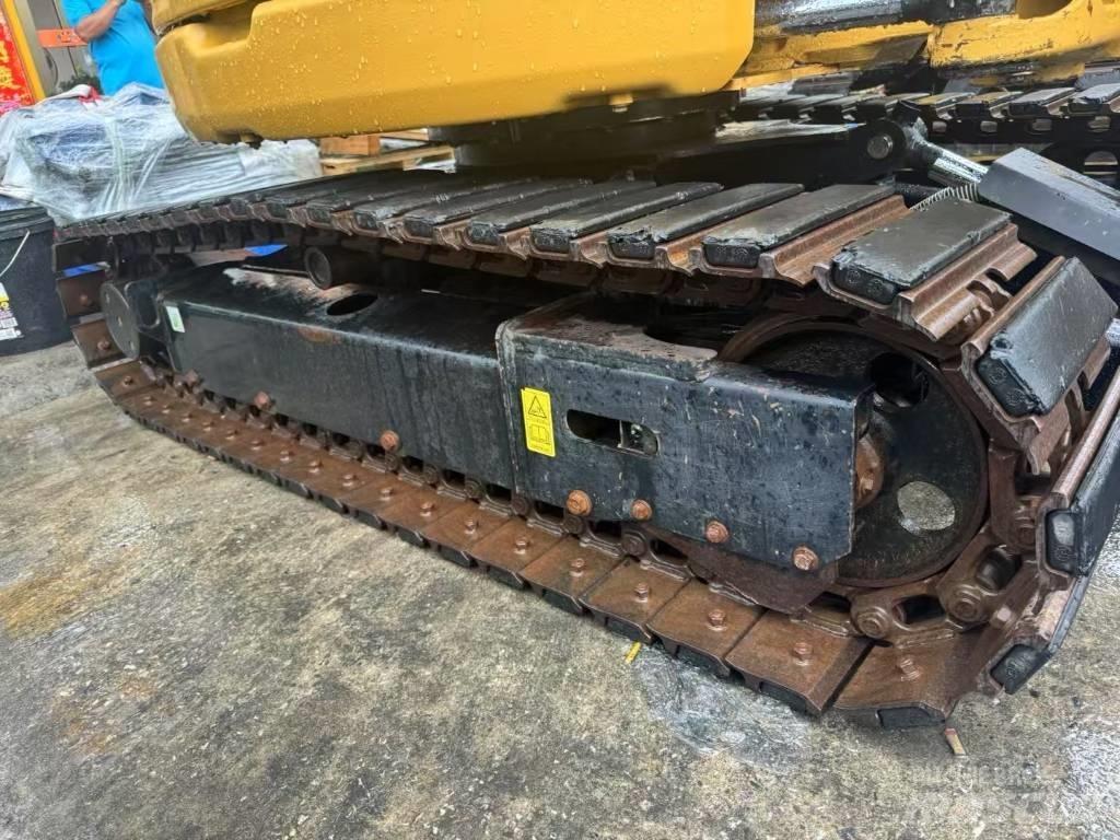 CAT 304 CR Mini excavadoras < 7t