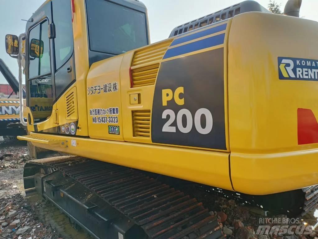Komatsu PC 200-8 Excavadoras de cadenas