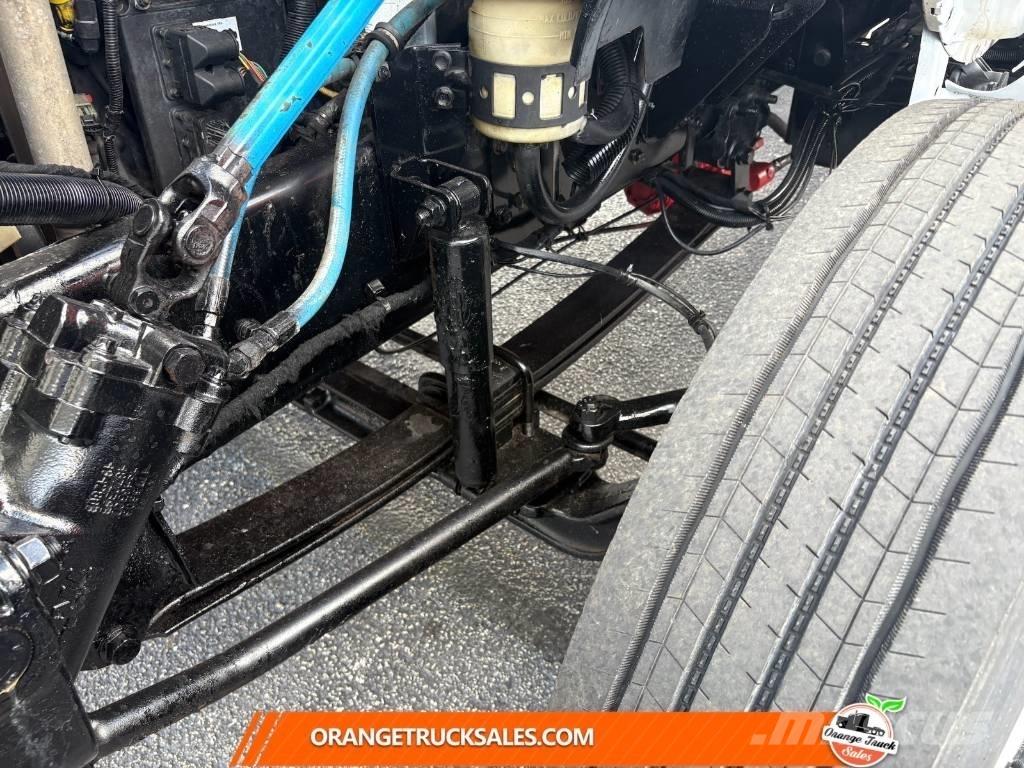 Ford F 750 SD Camiones bañeras basculantes o volquetes