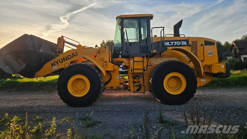 Hyundai HL 770-7 A Cargadoras sobre ruedas