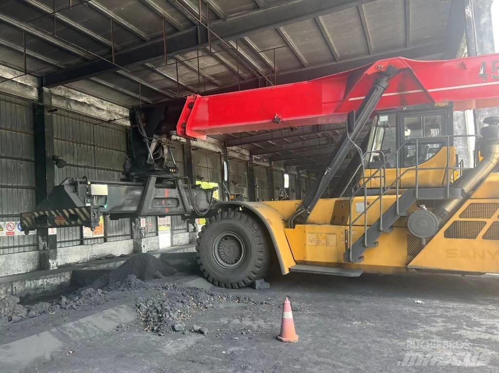 Sany SRSC 45 Manipulador de contenedores