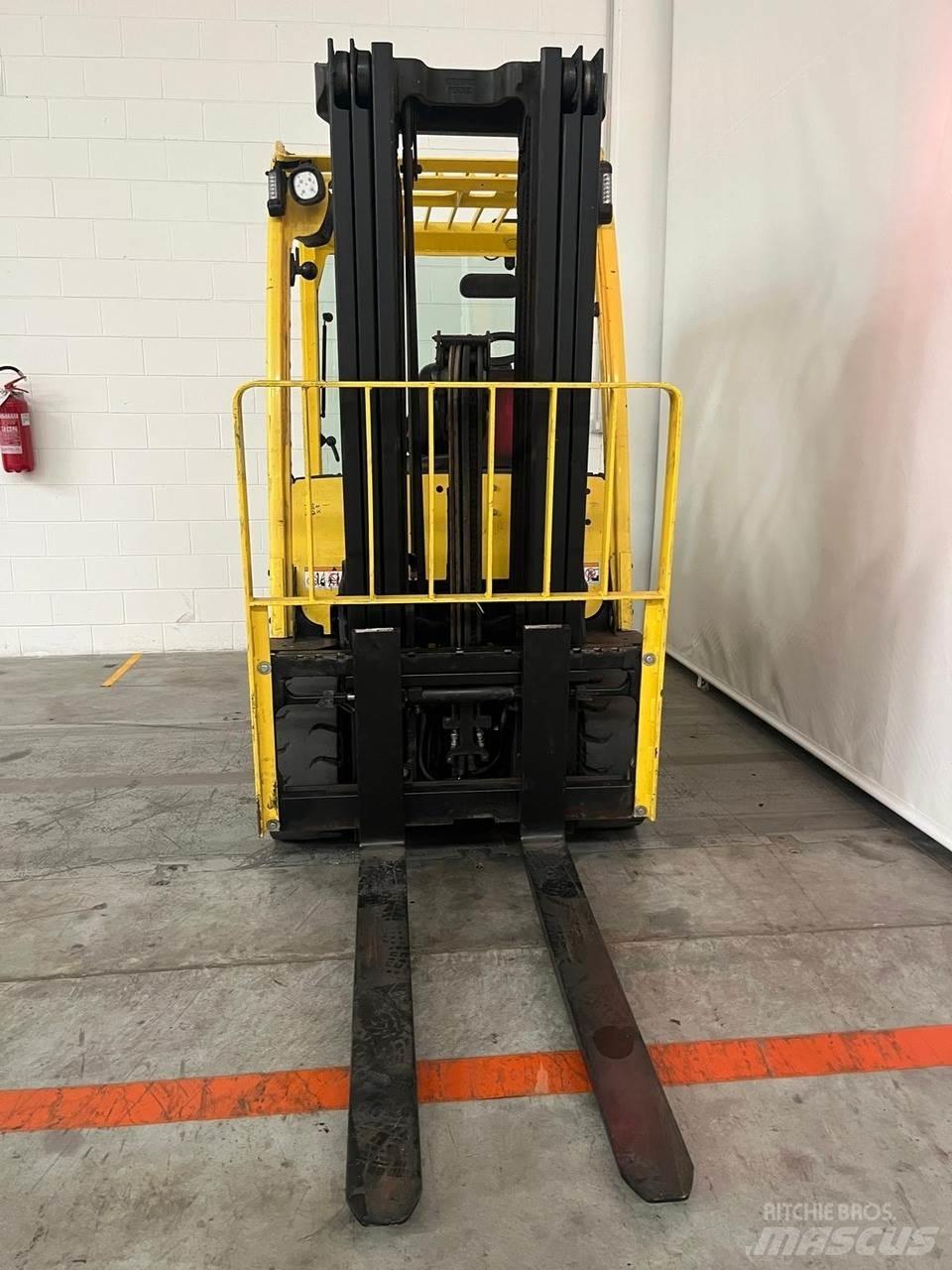 Hyster J3.5XN Carretillas de horquilla eléctrica