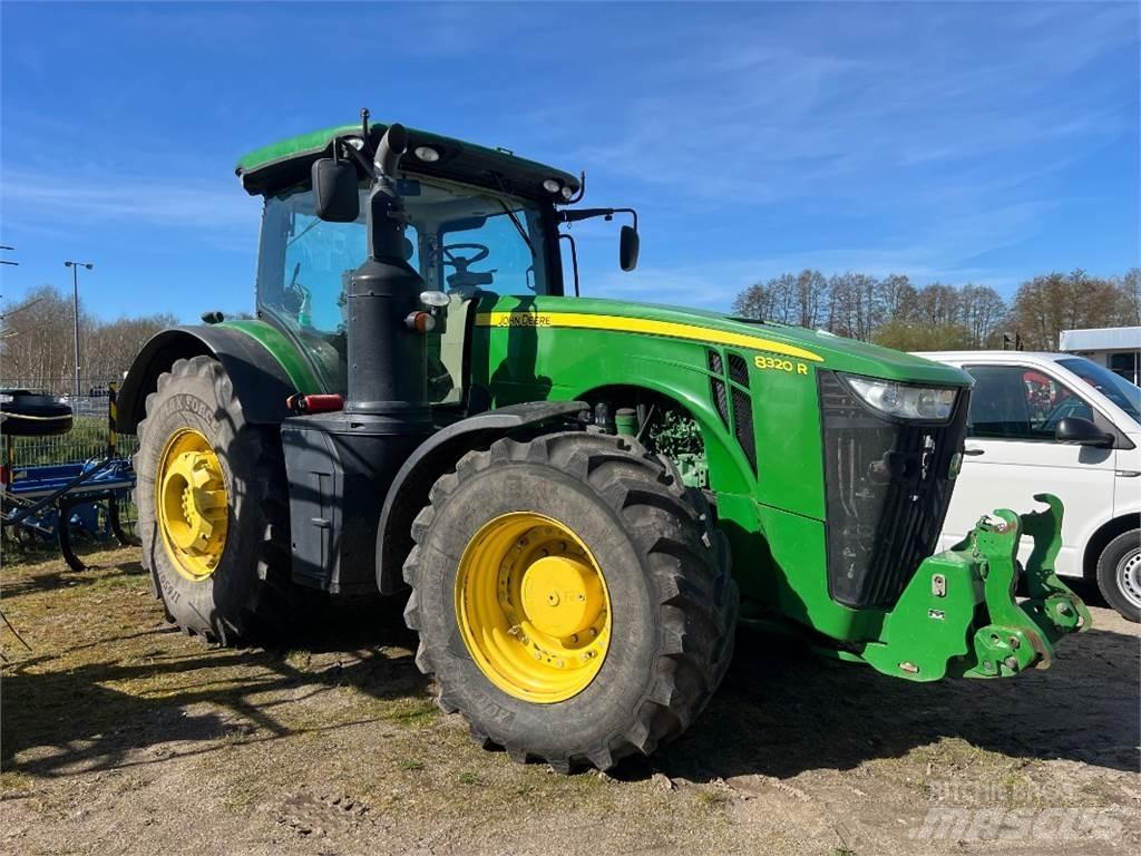 John Deere 8320 R Tractores