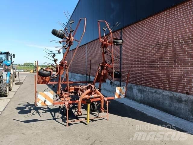 Kuhn GF6301 MH Rastrillos y henificadores