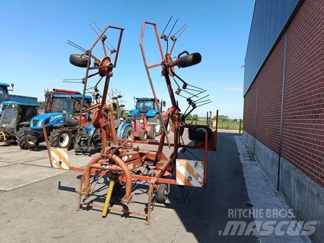Kuhn GF6301 MH Rastrillos y henificadores