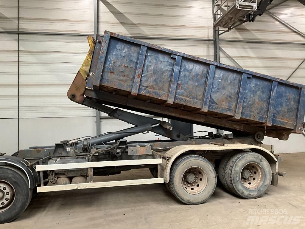 Volvo FH 16 520 8X4 Camiones polibrazo